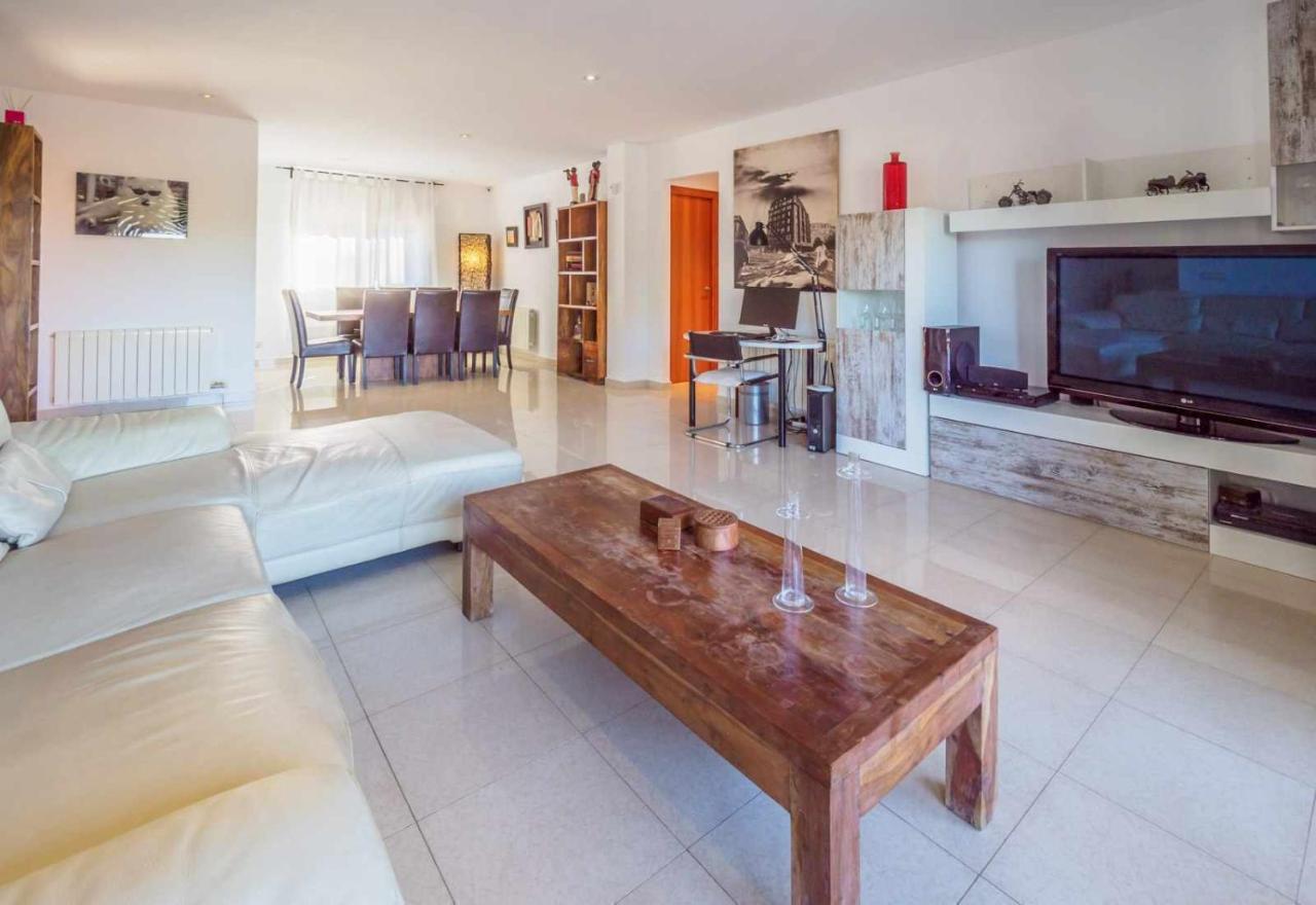 Mas Mestre Con Una Capacidad De 6 A 8 Huespedes Cerca De Sitges Olivella Exterior photo