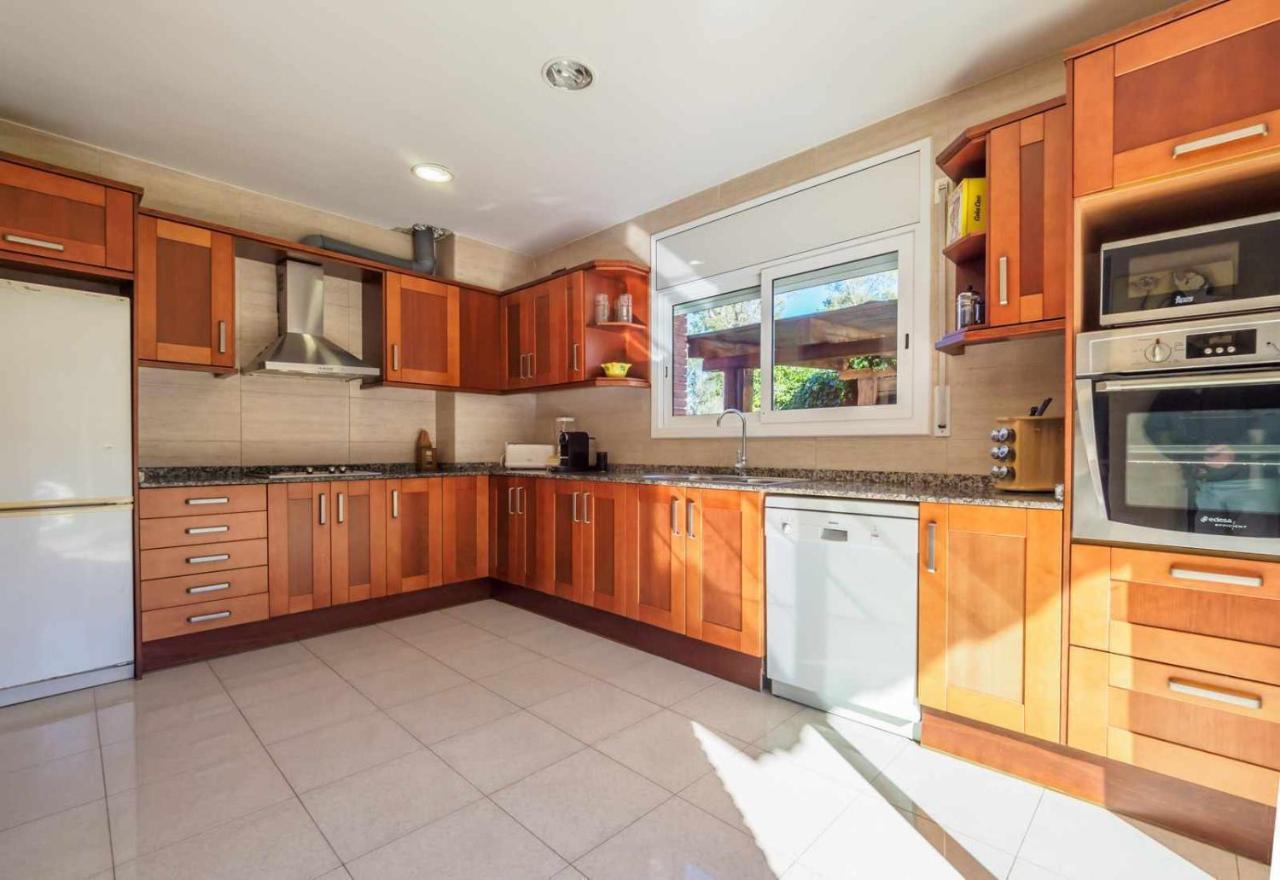 Mas Mestre Con Una Capacidad De 6 A 8 Huespedes Cerca De Sitges Olivella Exterior photo