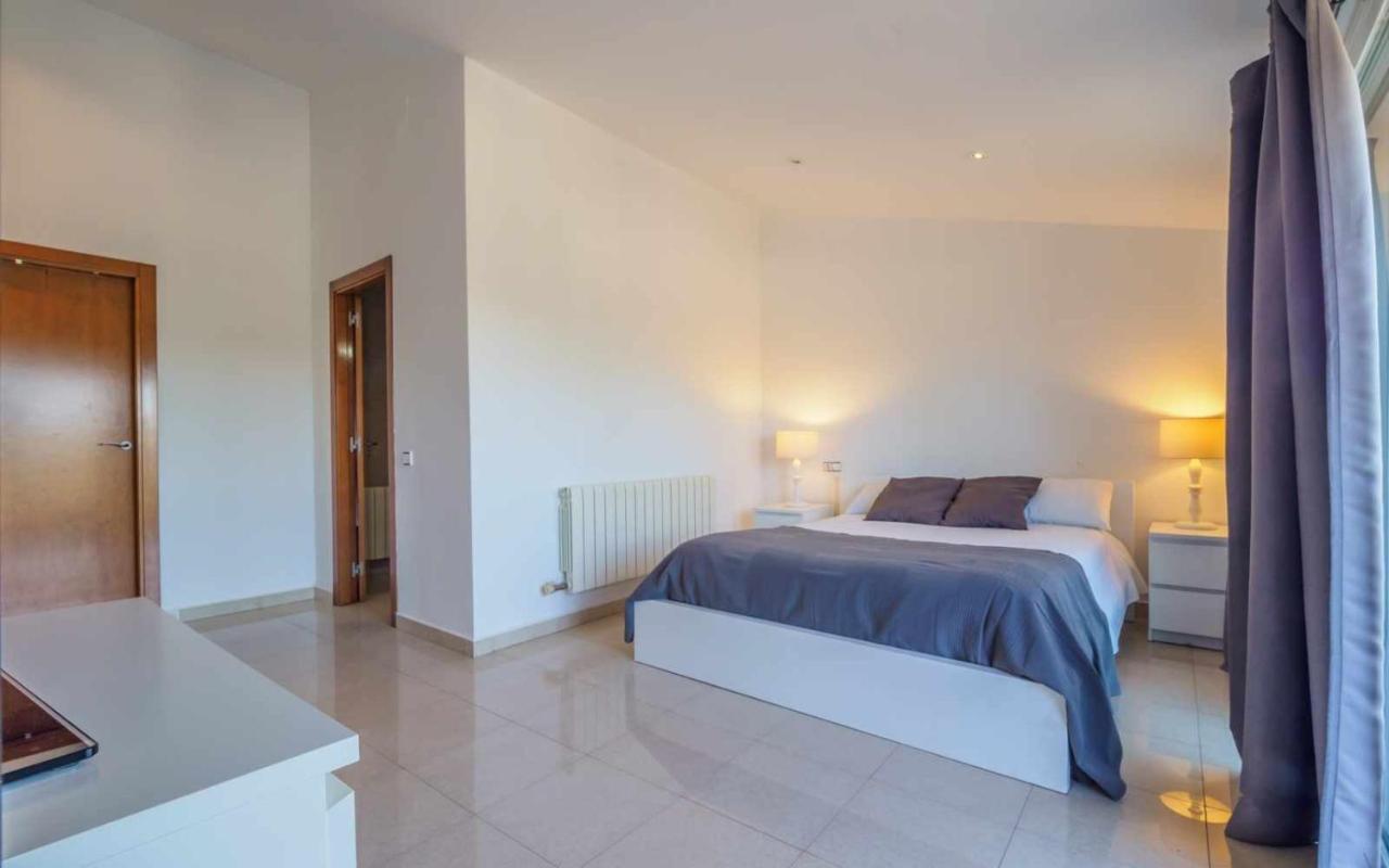 Mas Mestre Con Una Capacidad De 6 A 8 Huespedes Cerca De Sitges Olivella Exterior photo