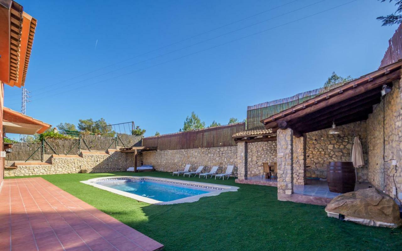 Mas Mestre Con Una Capacidad De 6 A 8 Huespedes Cerca De Sitges Olivella Exterior photo
